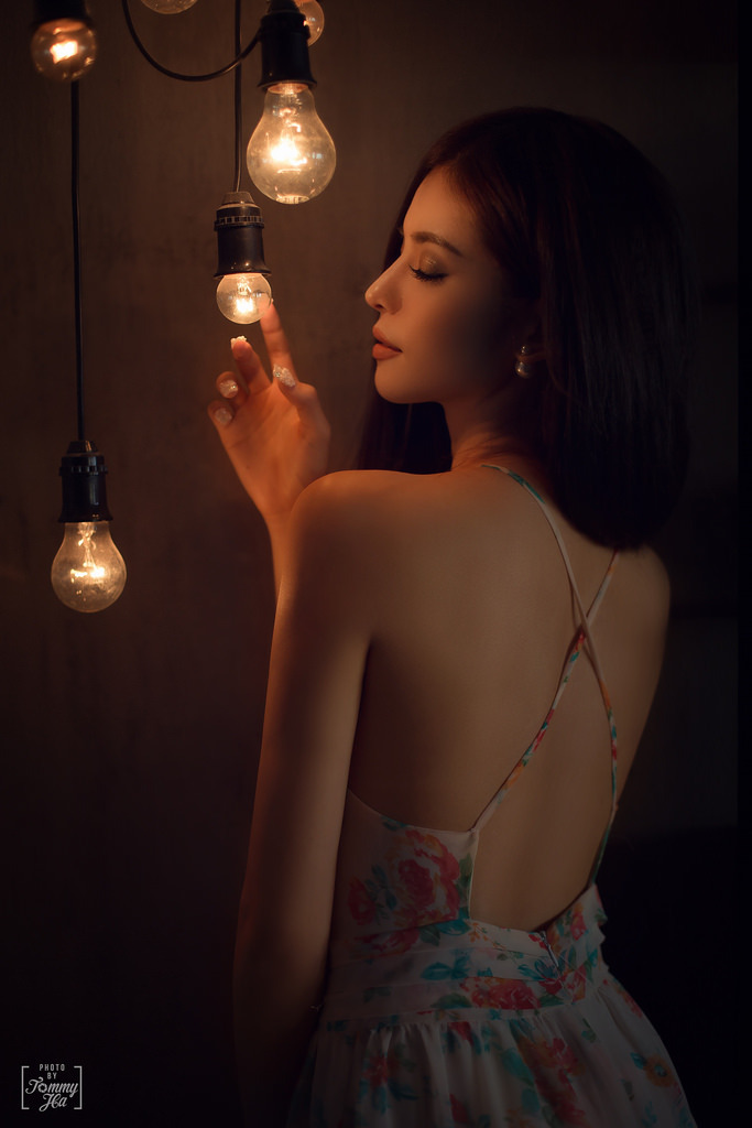 美女不穿衣